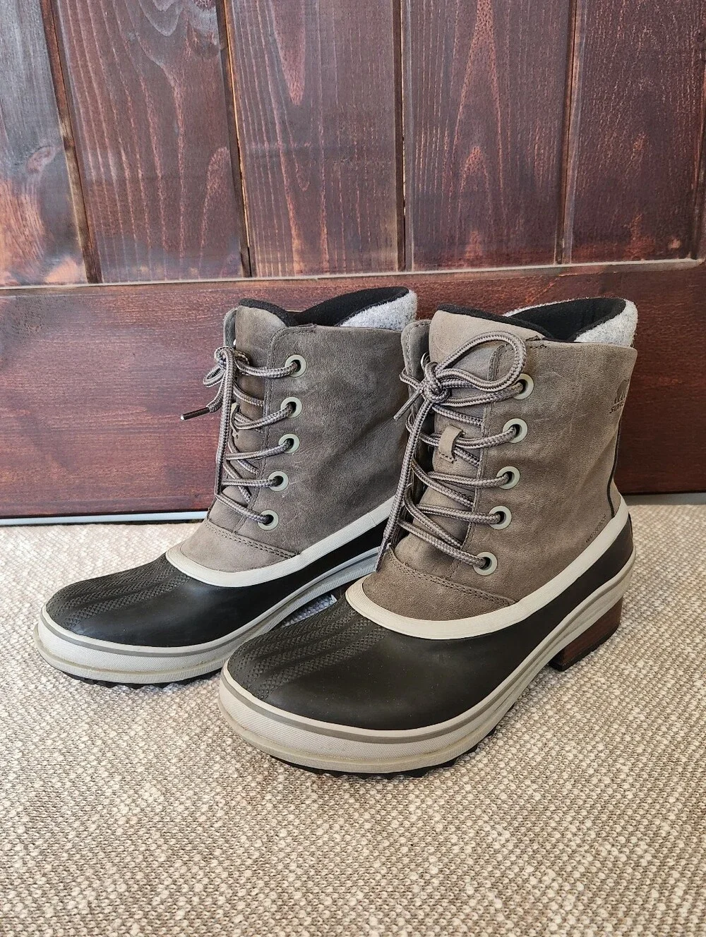 Sorel Womens Slimpack III Lace Waterproof Leather Boot Gray Size 10, Like New!